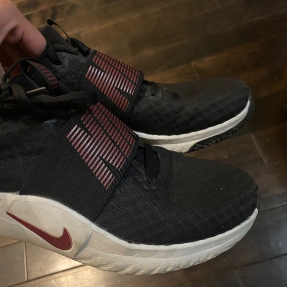 Nike workout/running shoes - Picture 3 of 3